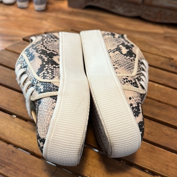 Torrid snake print wide-width platform sneaker. GUC- size 10W. - Picture 2 of 6